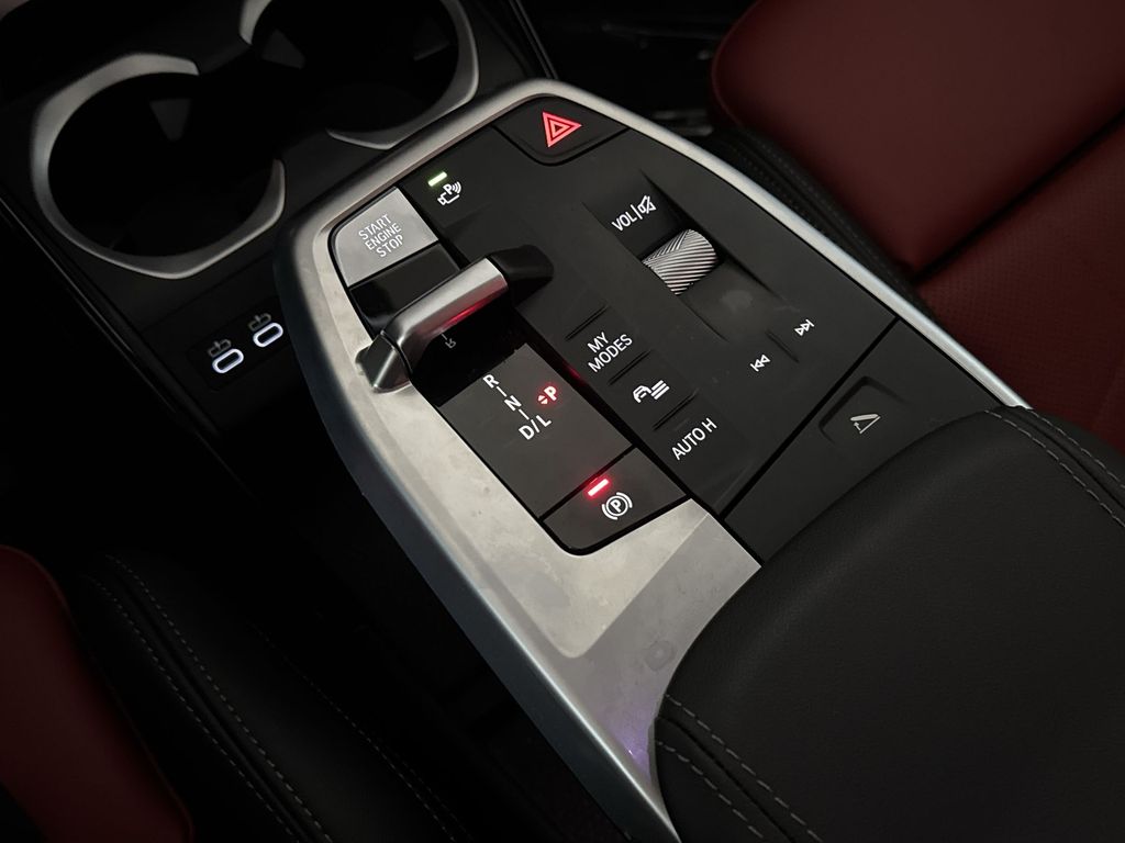 Thumbnail: 2025 BMW X1 - 14