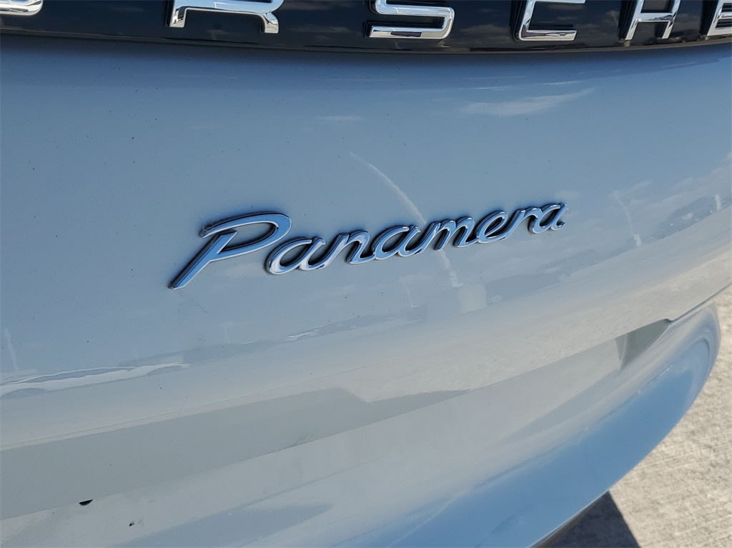 2018 Porsche Panamera 4 8