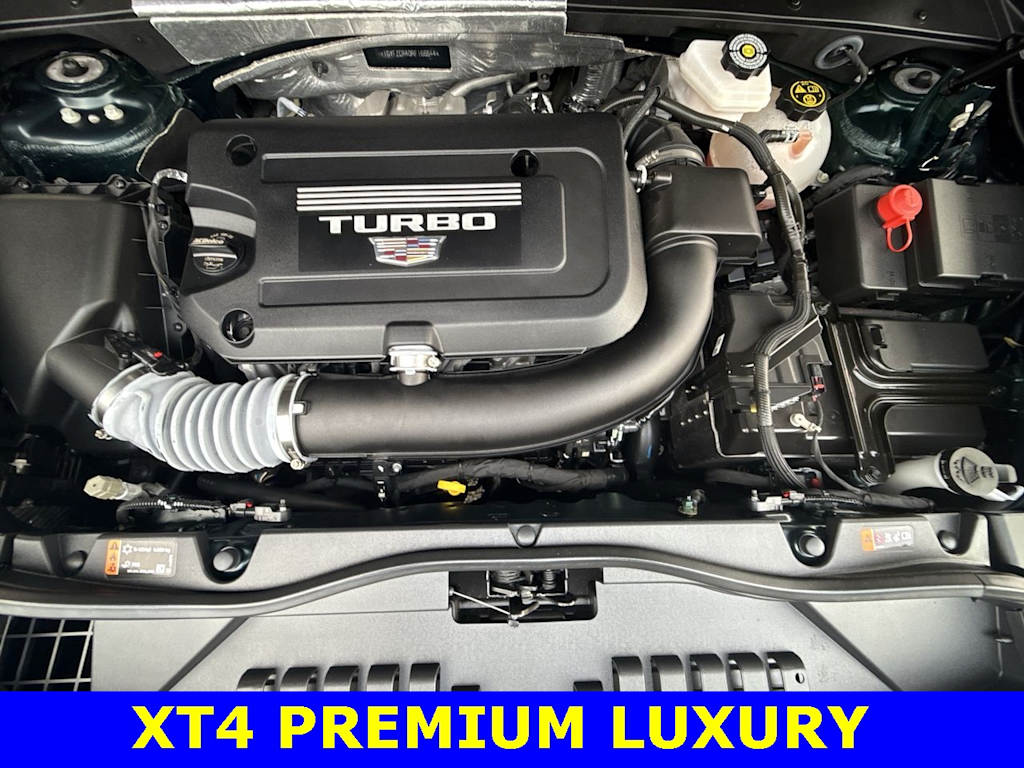 Thumbnail: 2024 Cadillac XT4 - 9