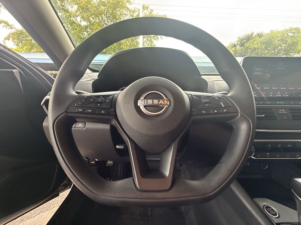 Thumbnail: 2025 Nissan Altima - 10