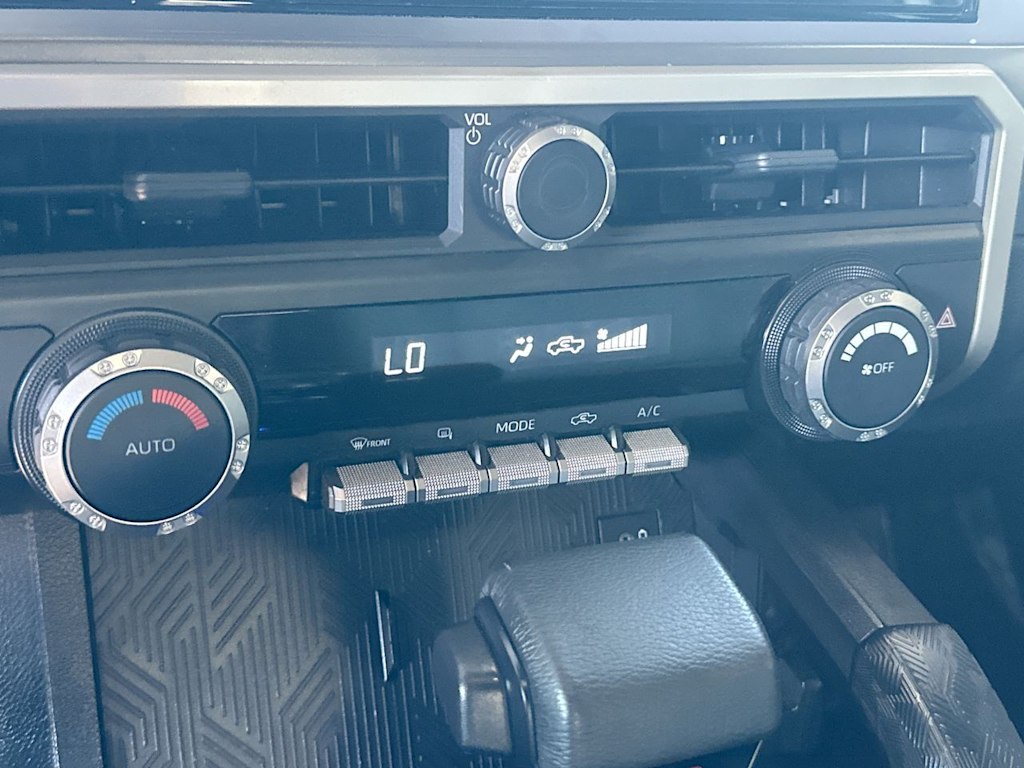 Thumbnail: 2024 Toyota Tacoma - 26