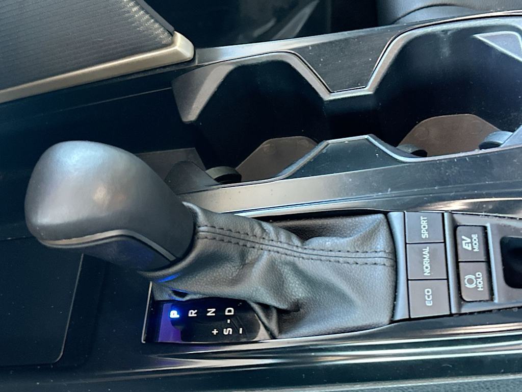 Thumbnail: 2025 Toyota Camry - 15