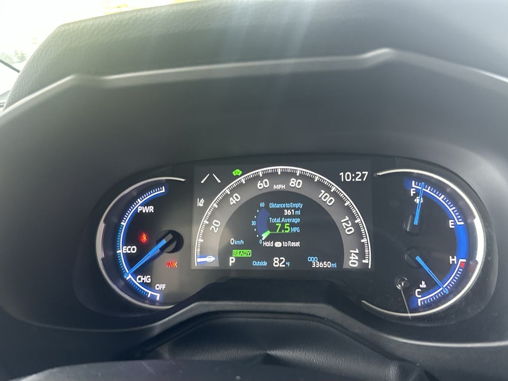 Thumbnail: 2025 Toyota RAV4 - 16