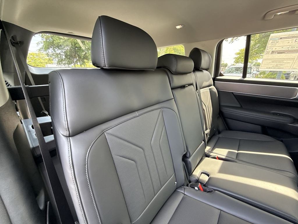 Thumbnail: 2025 Hyundai Santa Fe - 28