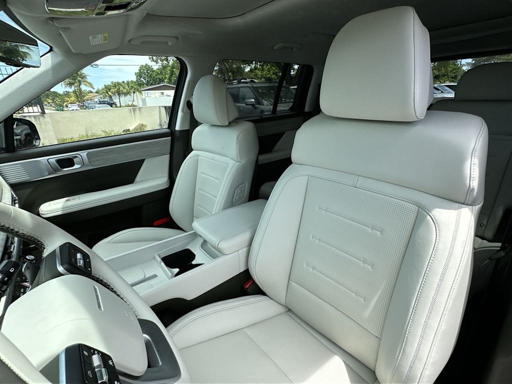 Thumbnail: 2025 Hyundai Santa Fe - 9