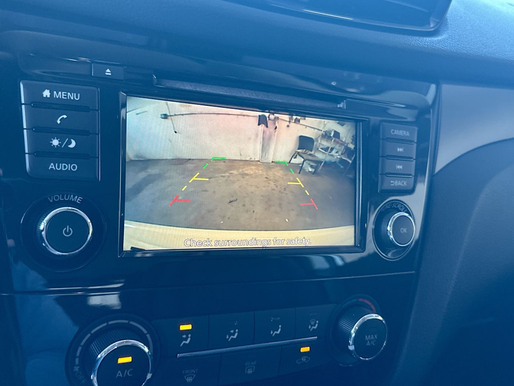Thumbnail: 2020 Nissan Rogue Sport - 26