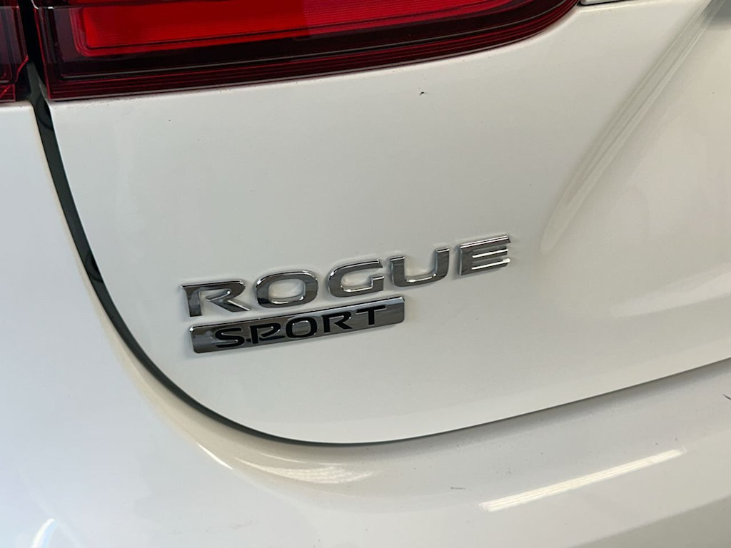 Thumbnail: 2020 Nissan Rogue Sport - 7