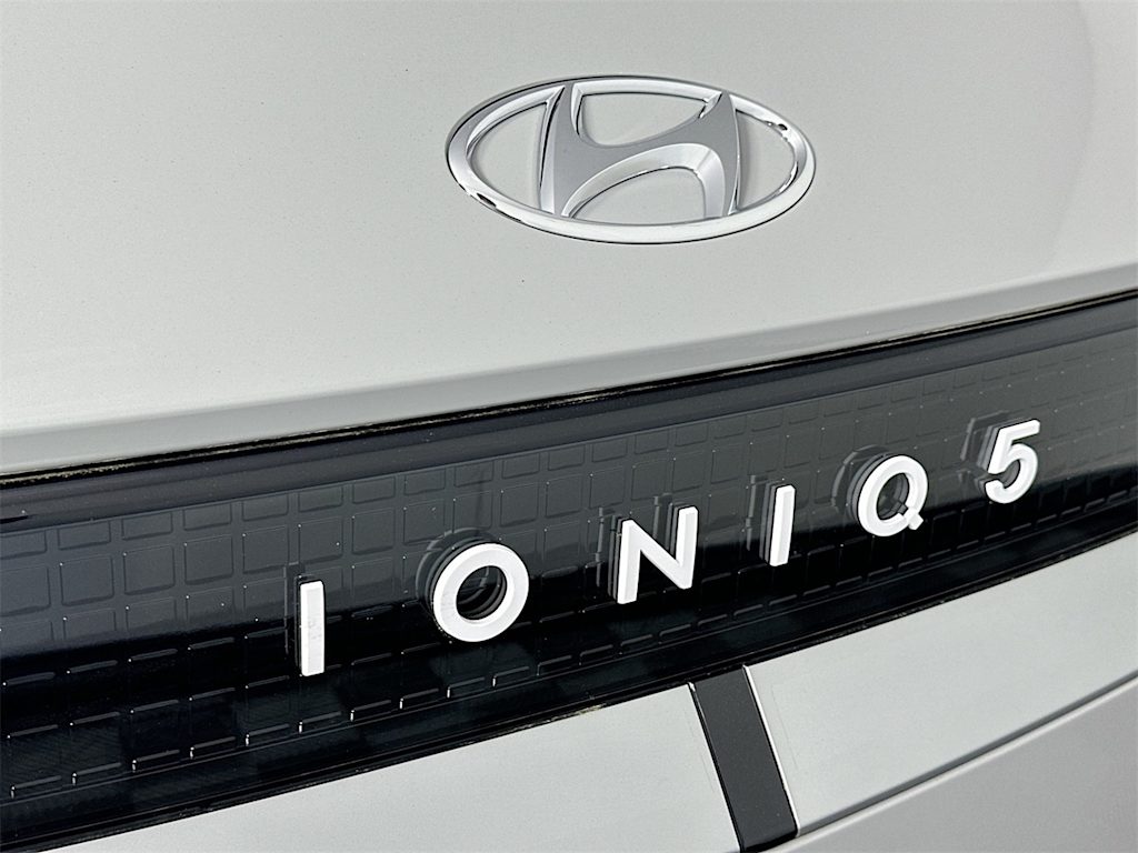 2024 Hyundai Ioniq 5 SEL 9