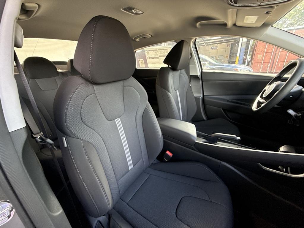 Thumbnail: 2025 Hyundai Elantra - 11