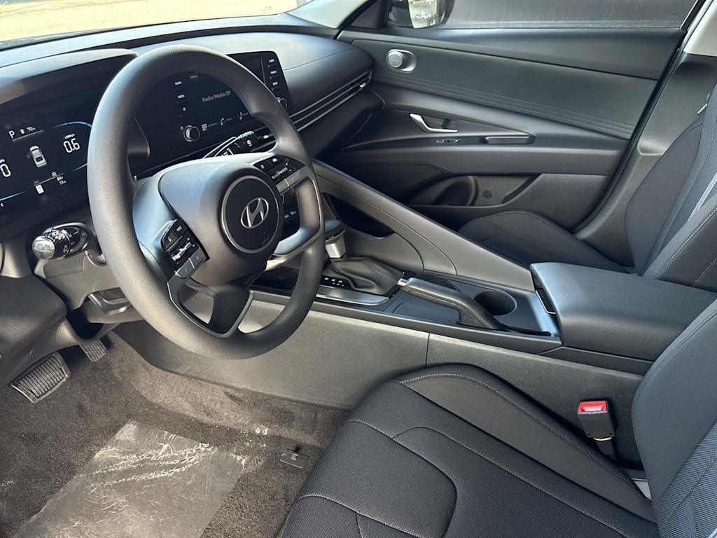 Thumbnail: 2025 Hyundai Elantra - 2