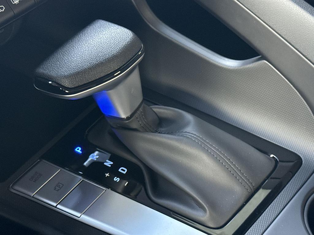 Thumbnail: 2025 Hyundai Elantra - 15