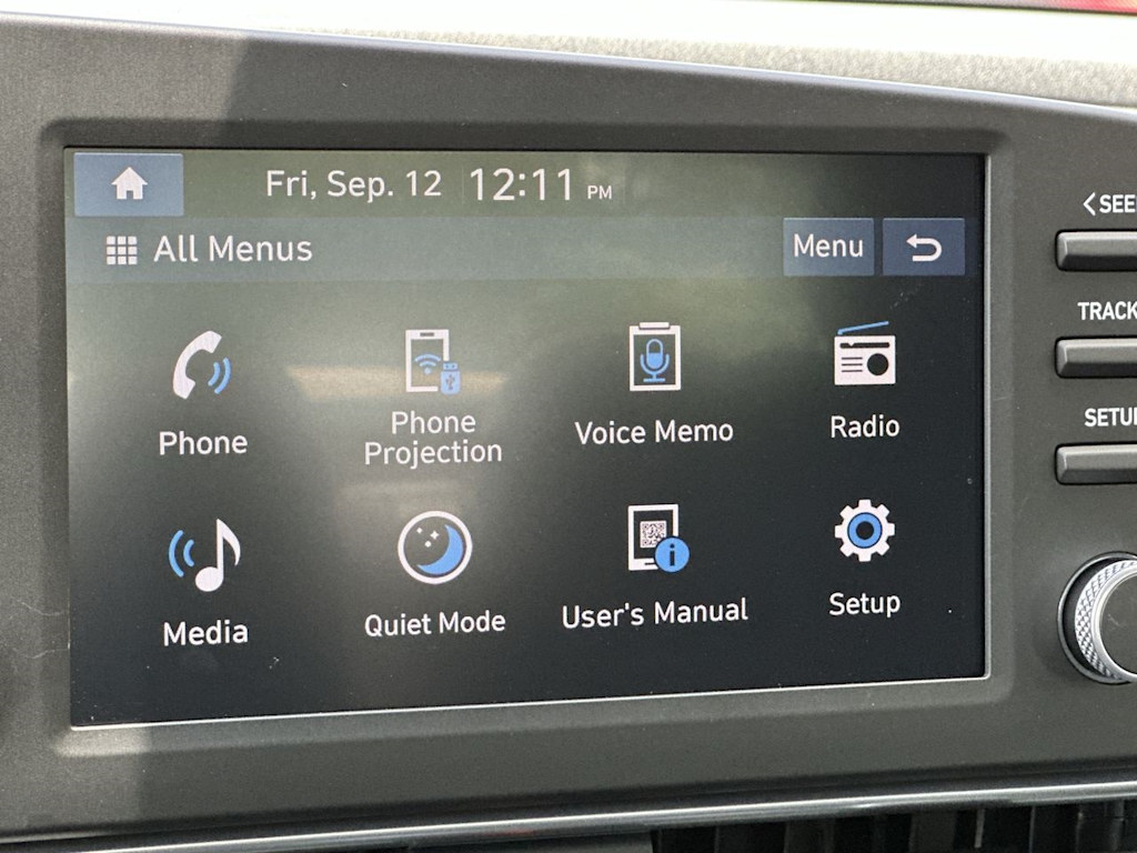 Thumbnail: 2025 Hyundai Elantra - 24