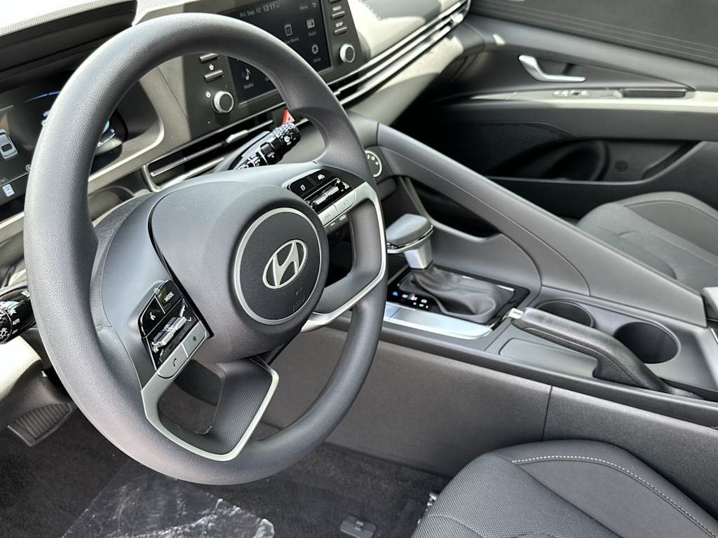 Thumbnail: 2025 Hyundai Elantra - 2