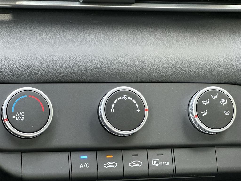 Thumbnail: 2025 Hyundai Elantra - 26