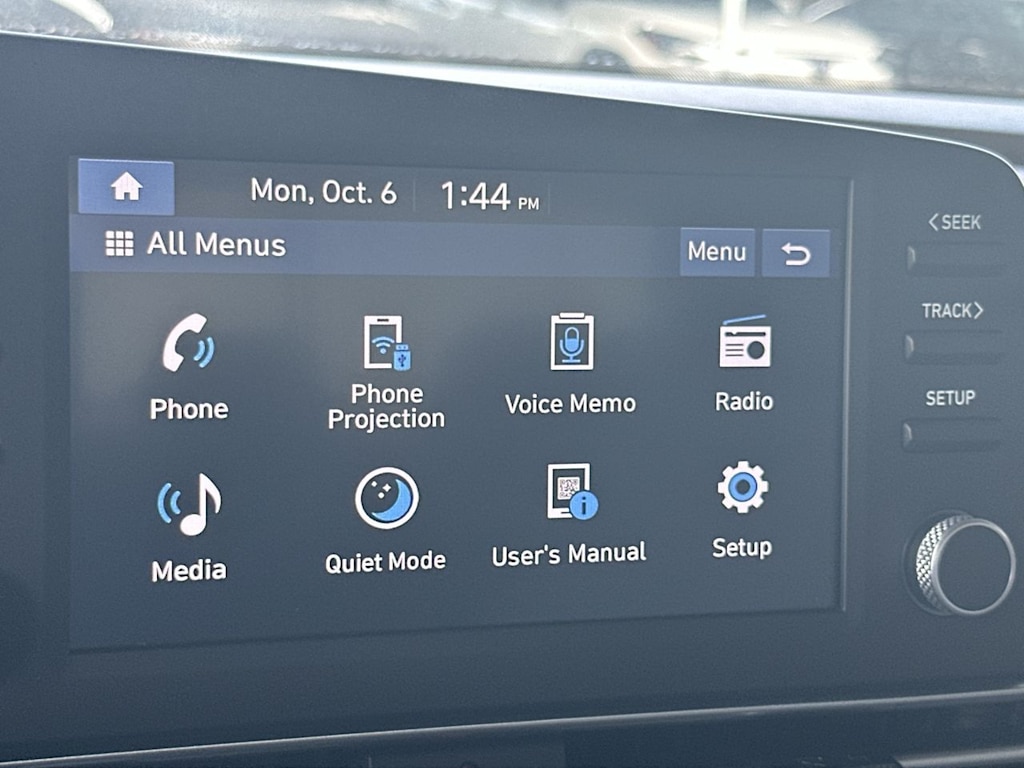 2025 Hyundai Elantra SE - Photo 12