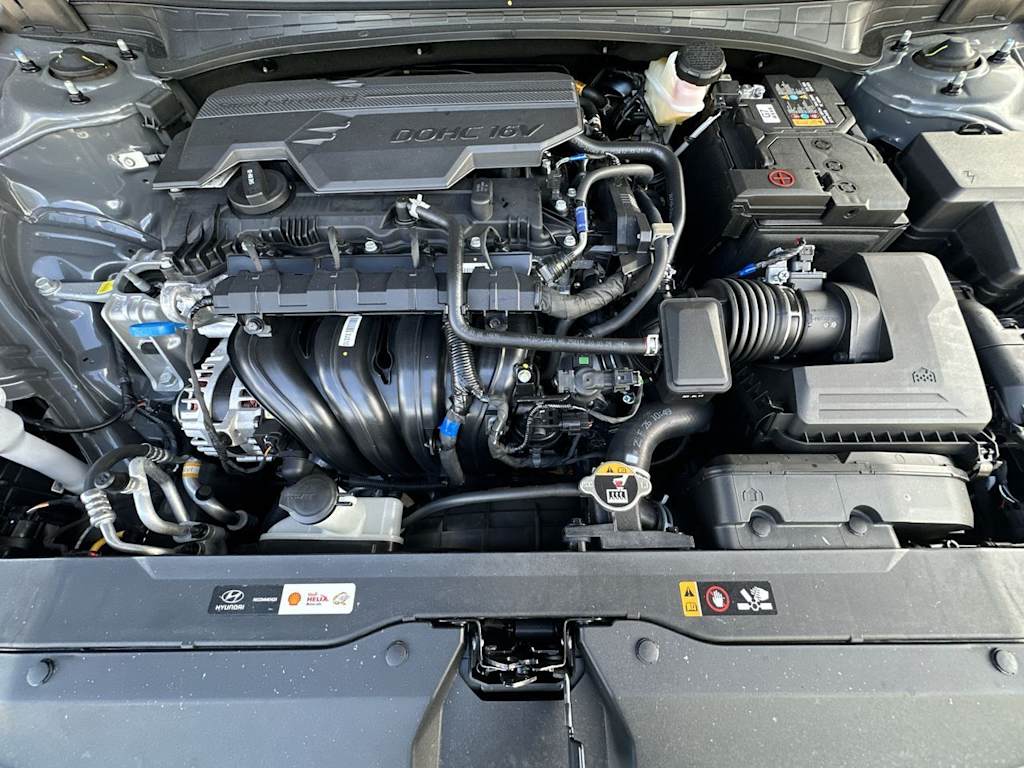 2025 Hyundai Elantra SE - Photo 7