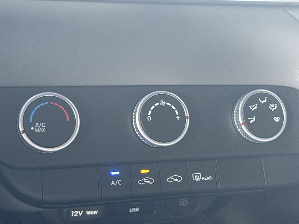 2025 Hyundai Elantra SE - Photo 25