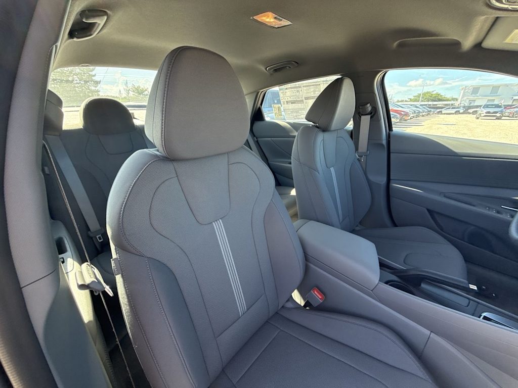 Thumbnail: 2025 Hyundai Elantra - 29