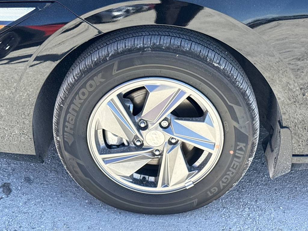 Thumbnail: 2025 Hyundai Elantra - 8