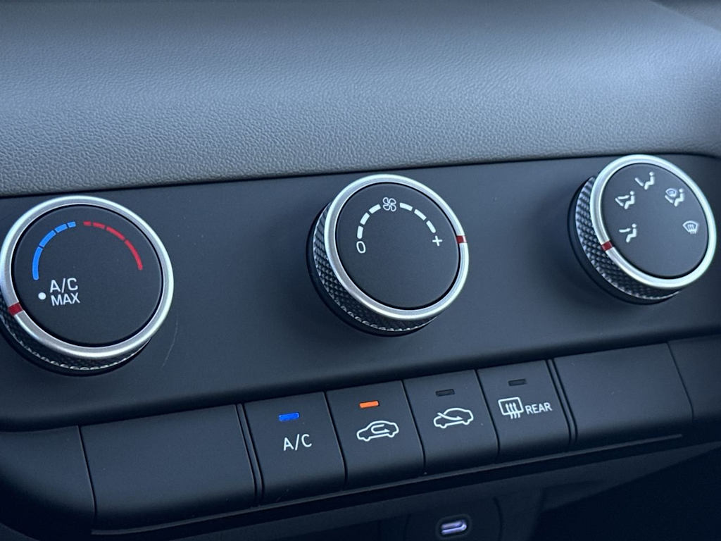 Thumbnail: 2025 Hyundai Elantra - 26