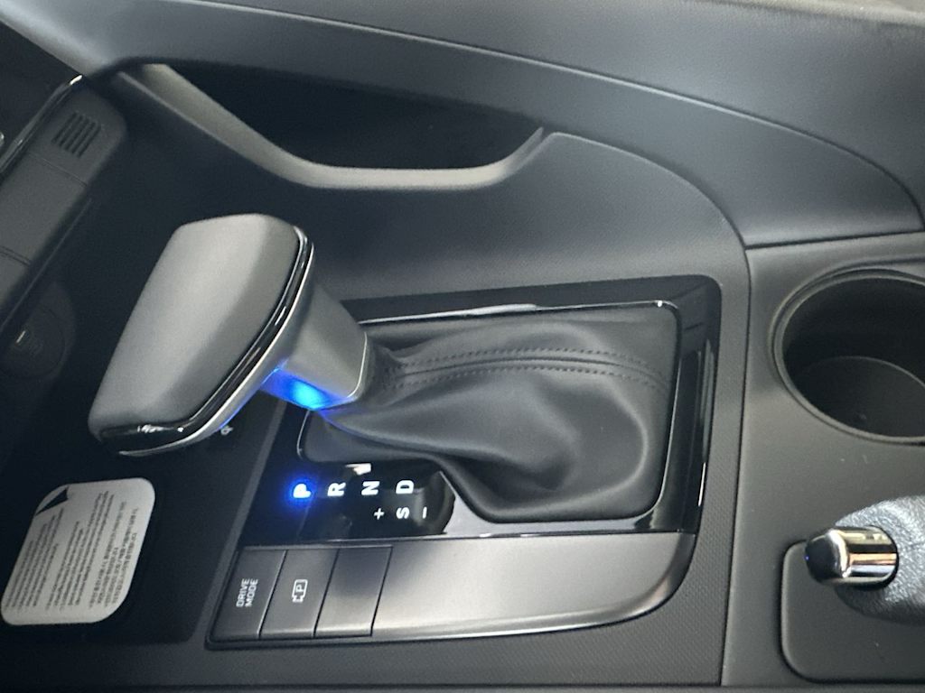 Thumbnail: 2026 Hyundai Elantra - 16