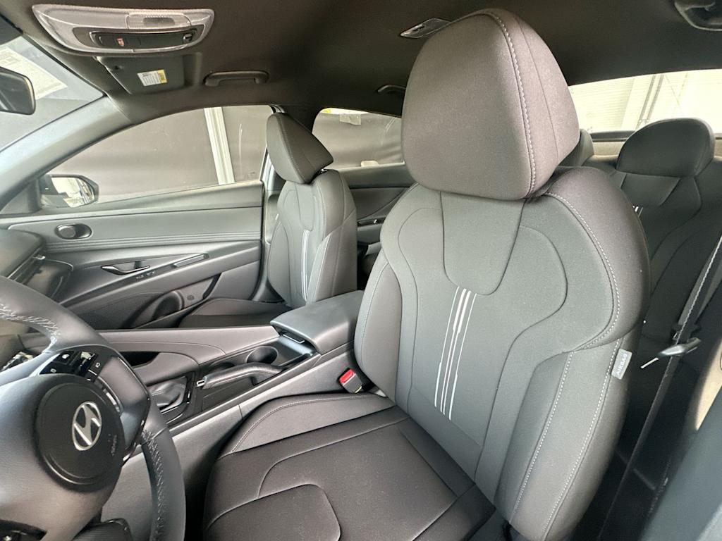 Thumbnail: 2026 Hyundai Elantra - 10