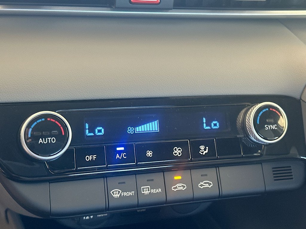 Thumbnail: 2026 Hyundai Elantra - 25