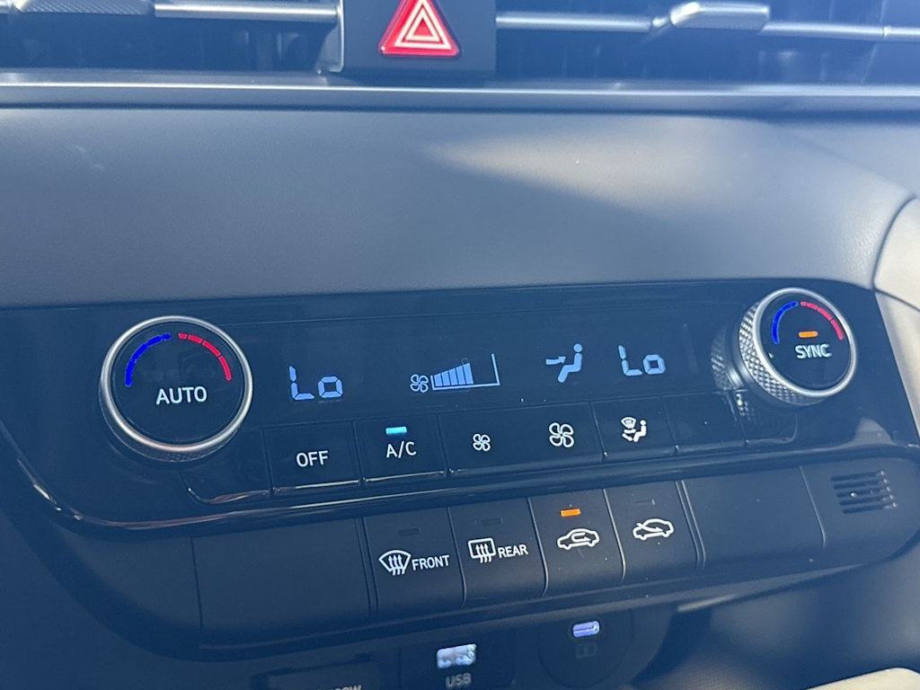 Thumbnail: 2025 Hyundai Elantra - 25