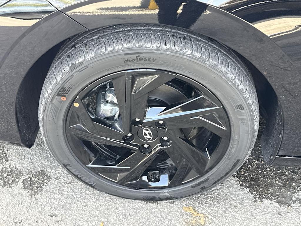Thumbnail: 2026 Hyundai Elantra - 5