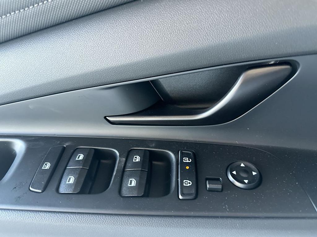 Thumbnail: 2026 Hyundai Elantra - 24