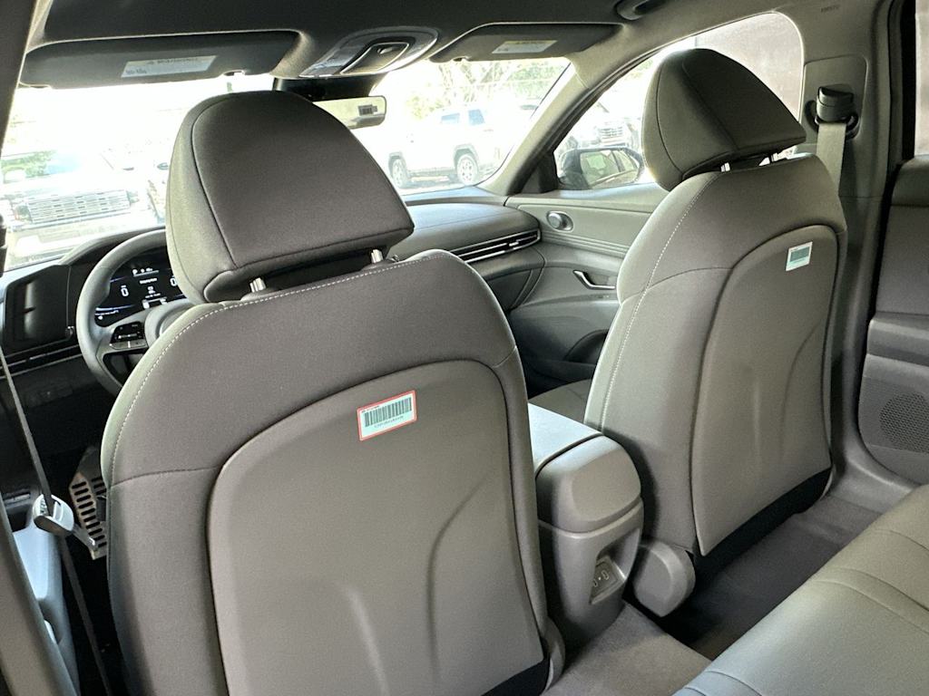 Thumbnail: 2026 Hyundai Elantra - 10