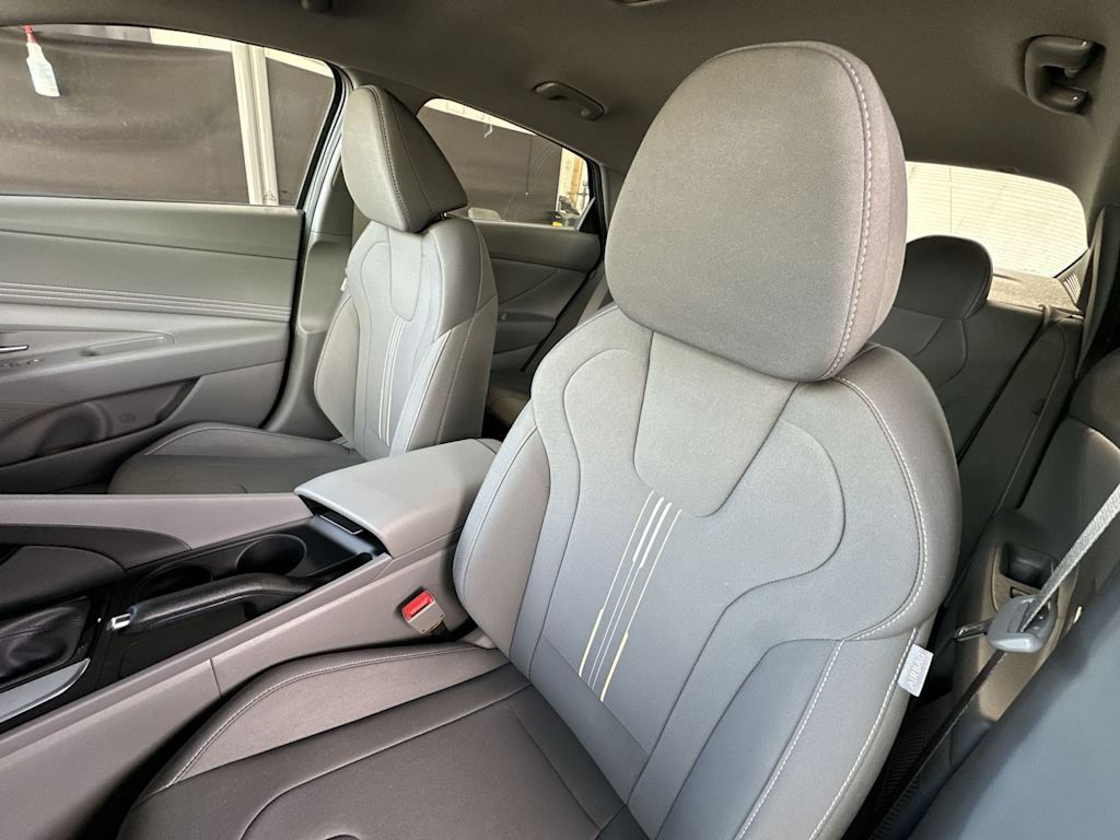 Thumbnail: 2026 Hyundai Elantra - 9