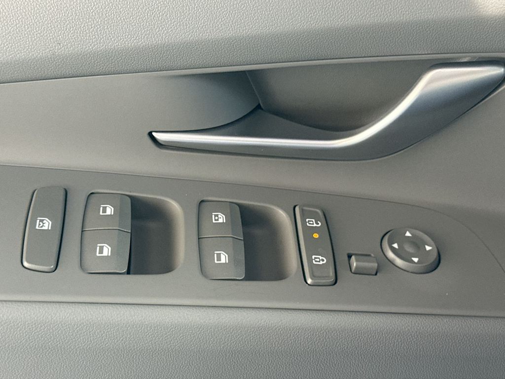 Thumbnail: 2026 Hyundai Elantra - 24