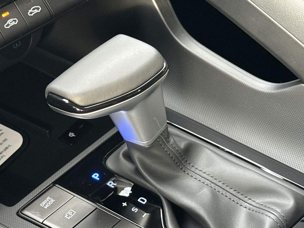 Thumbnail: 2026 Hyundai Elantra - 14