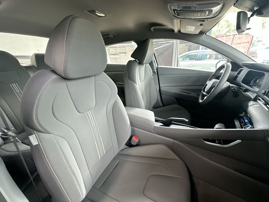 Thumbnail: 2026 Hyundai Elantra - 12