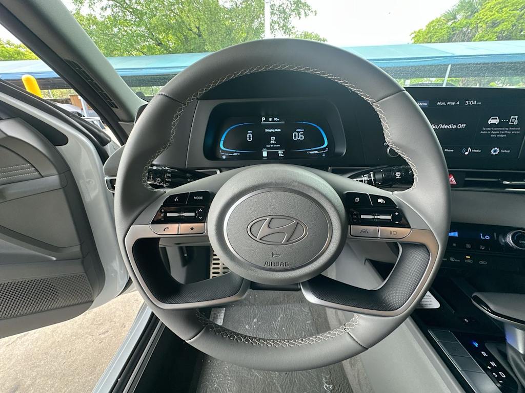 Thumbnail: 2026 Hyundai Elantra - 10