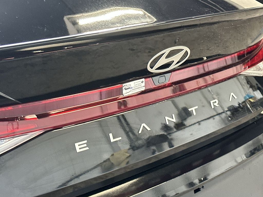 Thumbnail: 2026 Hyundai Elantra - 22