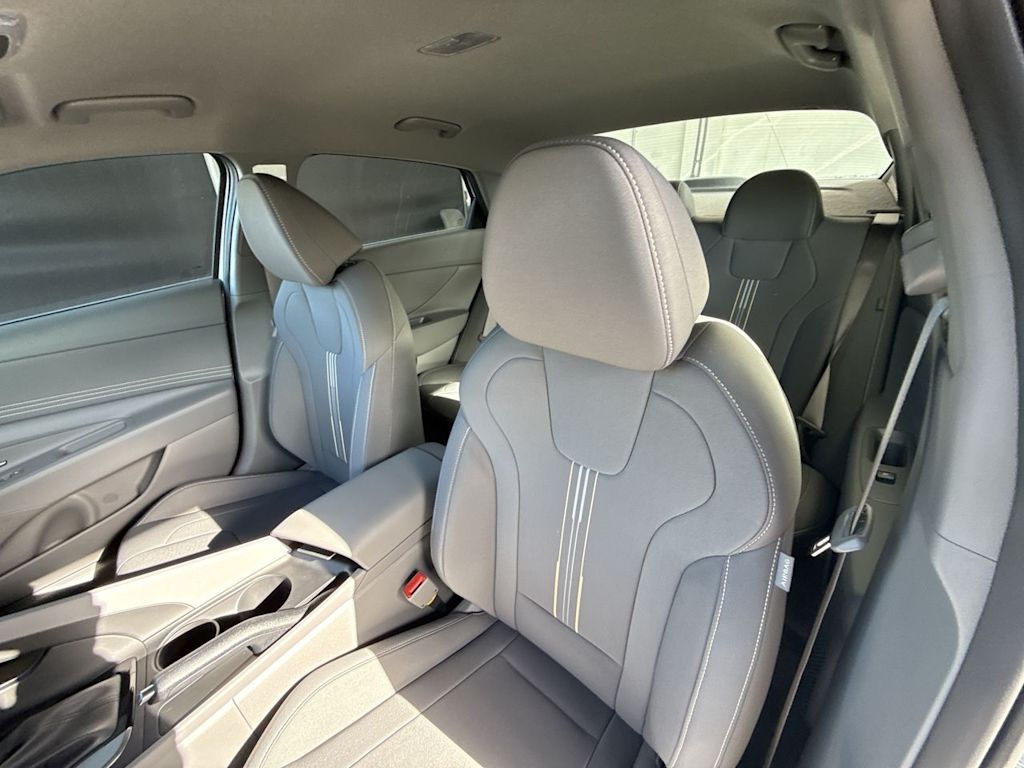 Thumbnail: 2026 Hyundai Elantra - 9