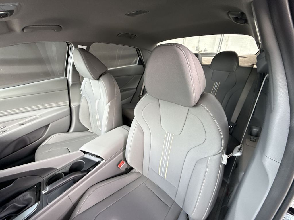 Thumbnail: 2026 Hyundai Elantra - 9