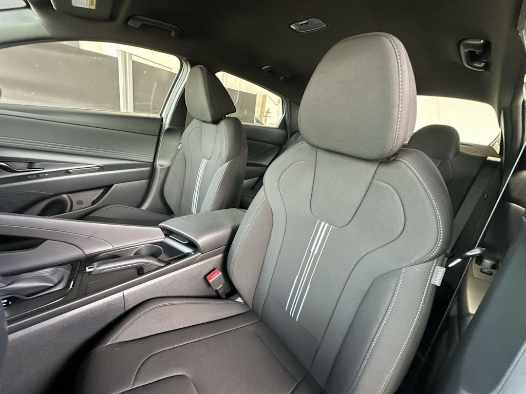 Thumbnail: 2026 Hyundai Elantra - 9