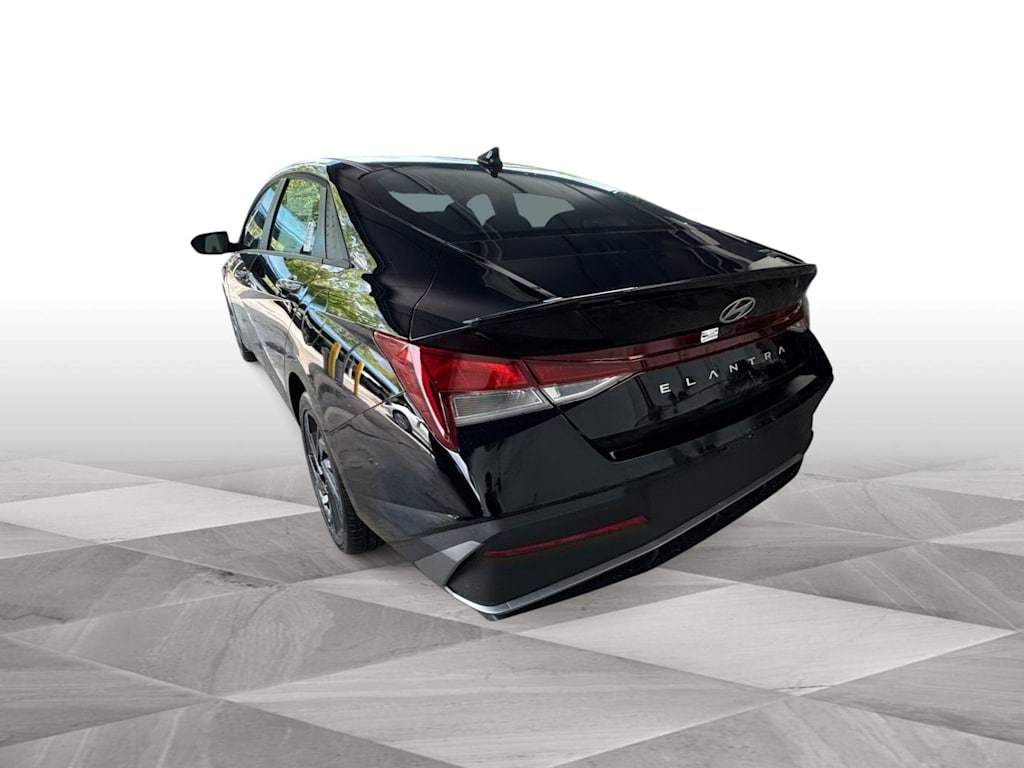 Thumbnail: 2026 Hyundai Elantra - 5