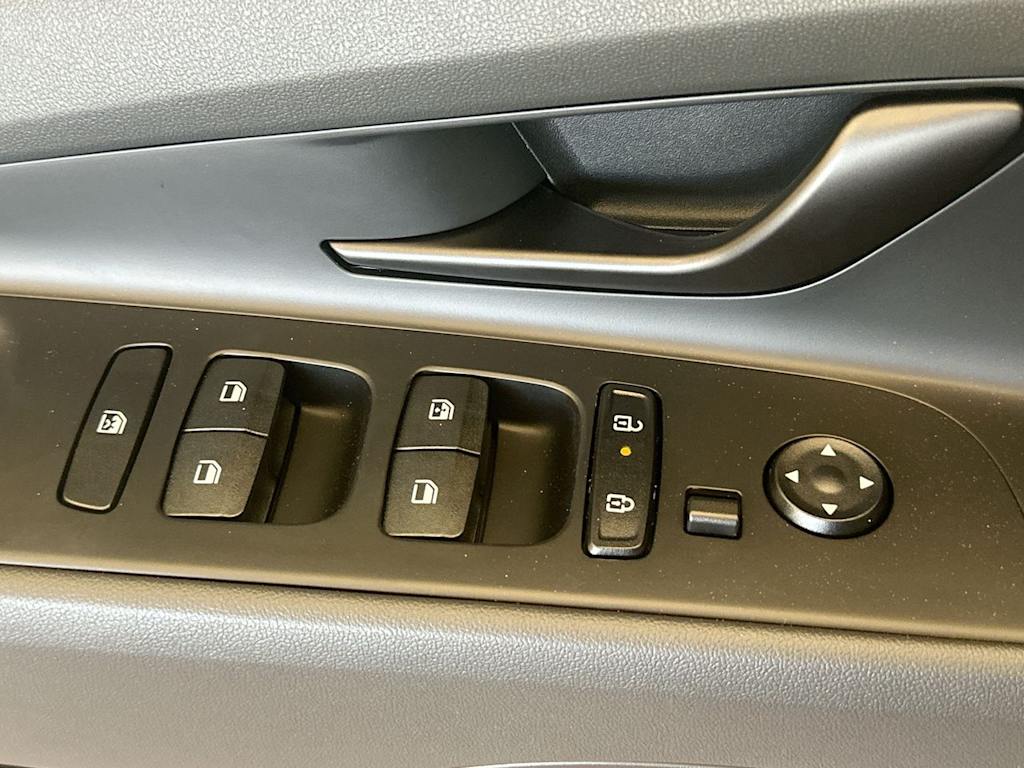 Thumbnail: 2026 Hyundai Elantra - 24