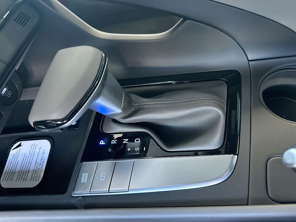 Thumbnail: 2026 Hyundai Elantra - 15