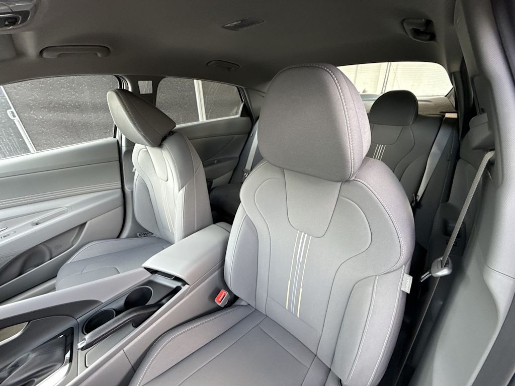 Thumbnail: 2026 Hyundai Elantra - 10