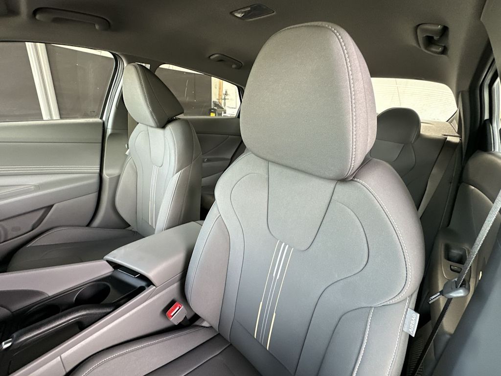 Thumbnail: 2026 Hyundai Elantra - 10