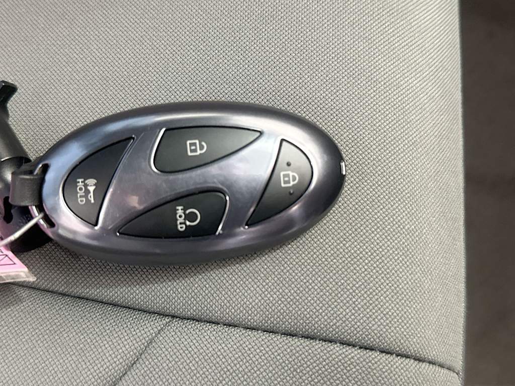 Thumbnail: 2026 Hyundai Elantra - 17