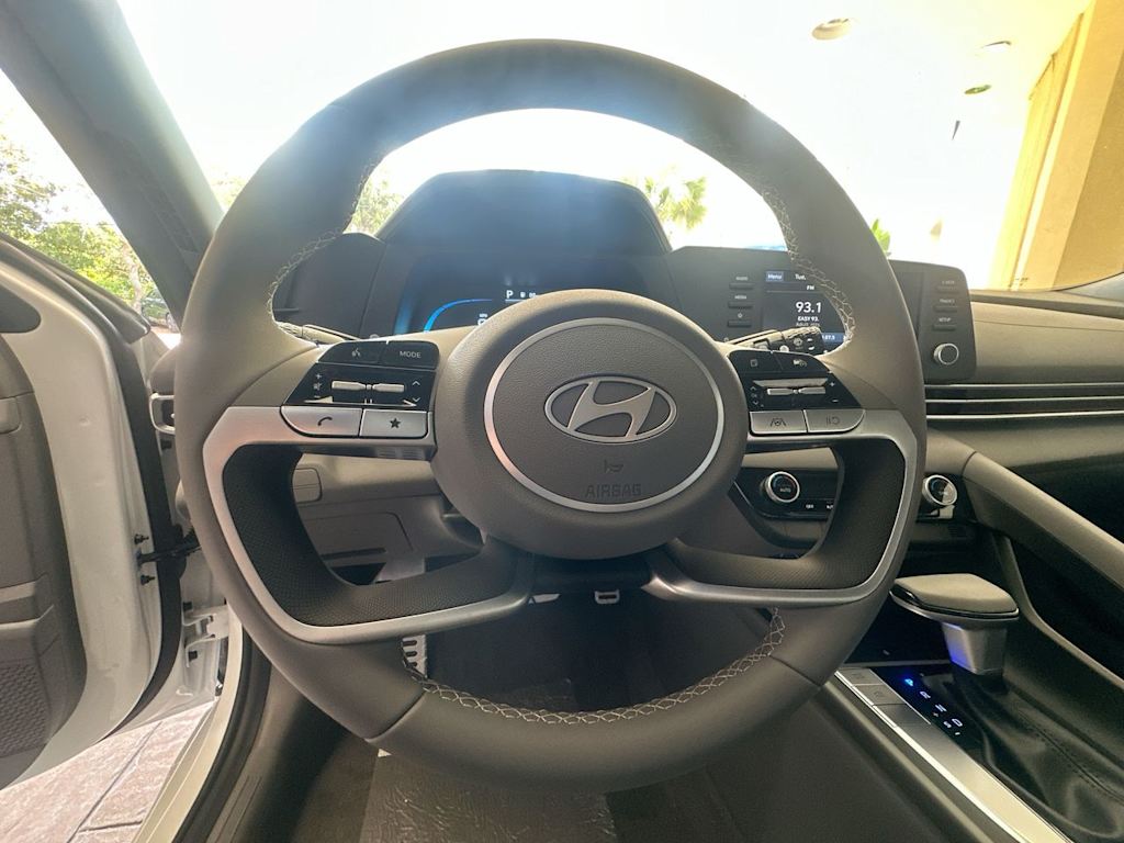 Thumbnail: 2026 Hyundai Elantra - 9