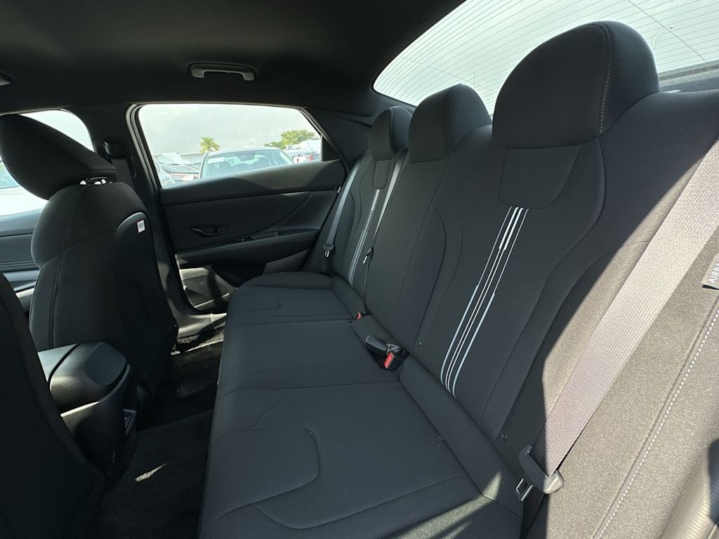 Thumbnail: 2025 Hyundai Elantra - 12