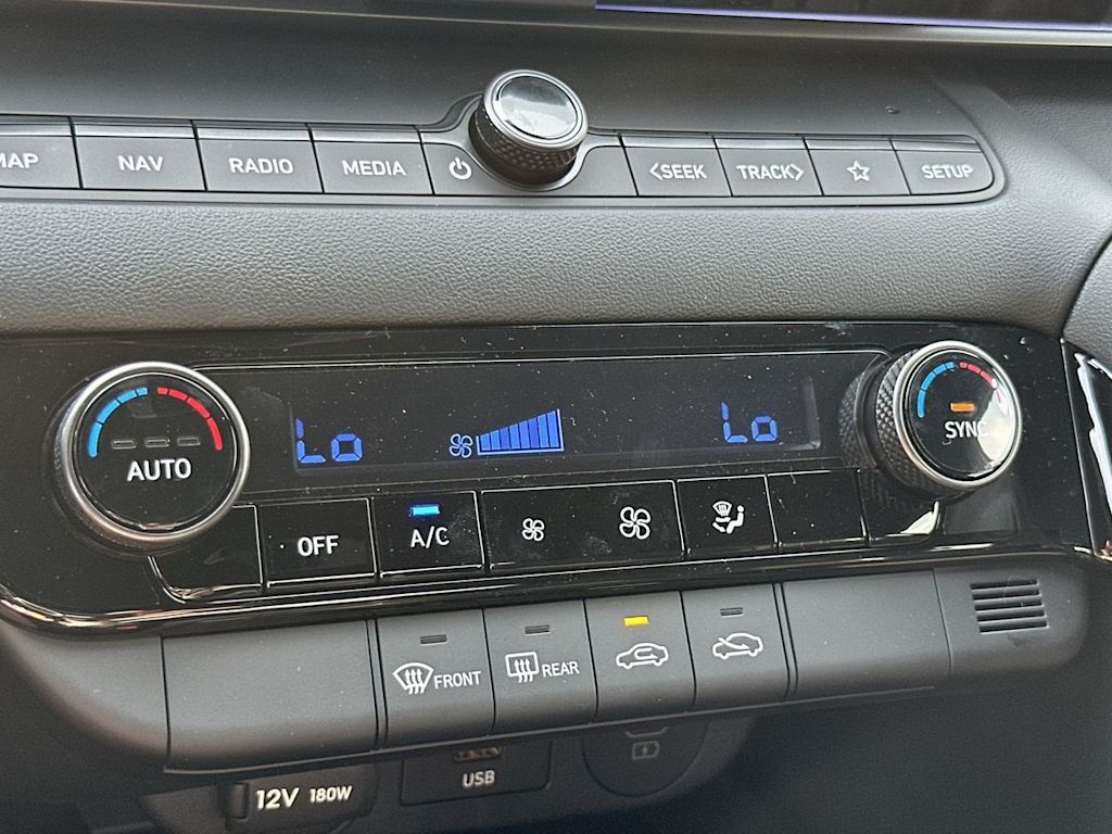 Thumbnail: 2025 Hyundai Elantra - 26