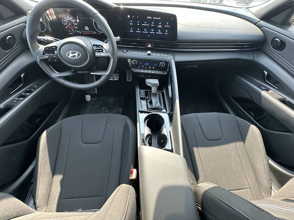 Thumbnail: 2025 Hyundai Elantra - 13